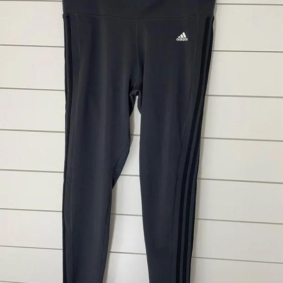 Adidas Women's Dark Grey Leggings size XL - Picture 1 of 4